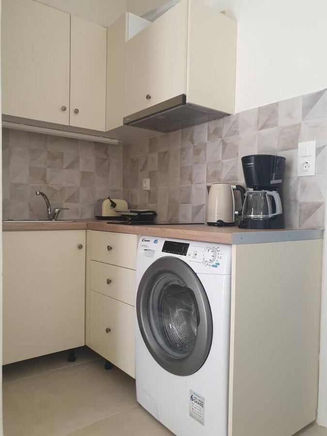 Ilianas Place Ágios Matthaíos エクステリア 写真